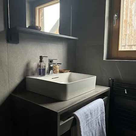 4 Elements Glamping & *