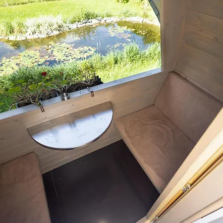 4 Elements Glamping & *