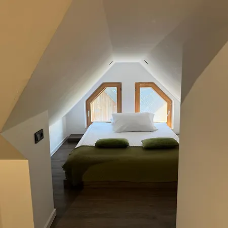 Campeggio 4 Elements Glamping & *