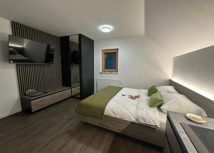 Campingplads 4 Elements Glamping & *