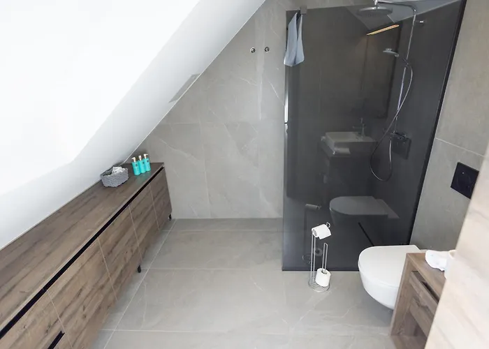 Campingplads 4 Elements Glamping & *