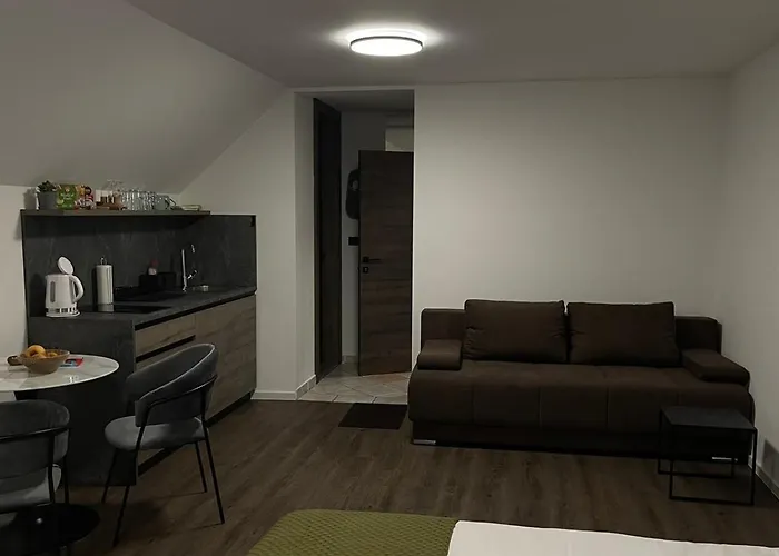 4 Elements Glamping & *