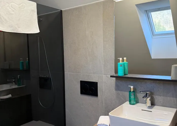 4 Elements Glamping & * ブレッド